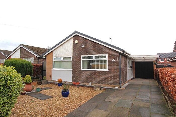 3 Bedroom Detached Bungalow For Sale In Cedarwood Drive, Leyland, Lancashire, PR25