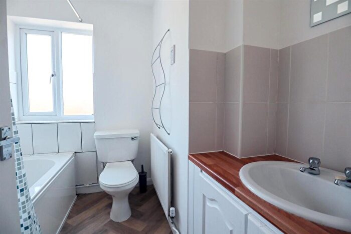 2 Bedroom End Of Terrace House For Sale In Ladywell, Oakham, Rutland, LE15