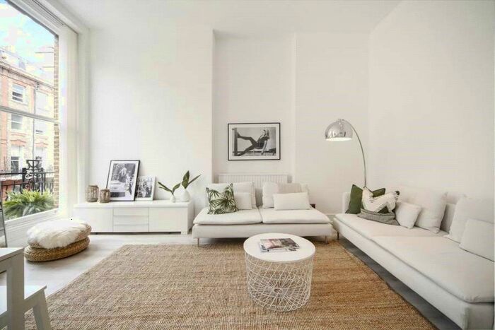 1 Bedroom Flat To Rent In Nottingham Place, London, W1U