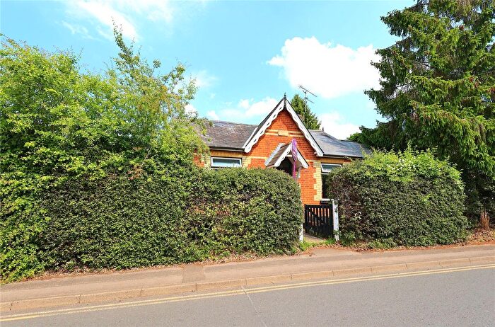 3 Bedroom Bungalow To Rent In College Road, Woking, Surrey, GU22