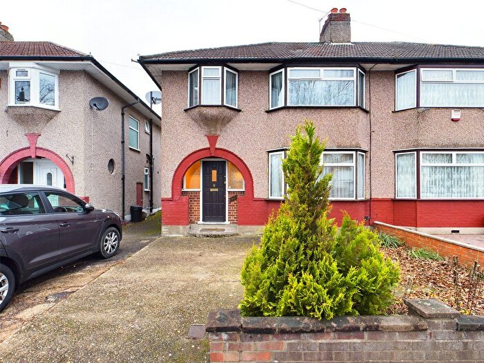3 Bedroom Semi Detached House To Rent In The Fairway, South Ruislip, HA4