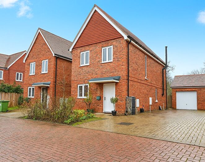 2 Bedroom Detached House For Sale In Meadow Way, South Chailey, Lewes, BN8