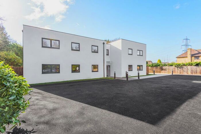 2 Bedroom Apartment To Rent In Botley, Oxford, OX2