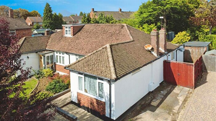 2 Bedroom Semi-Detached Bungalow For Sale In Adeyfield Gardens, Hemel Hempstead, HP2