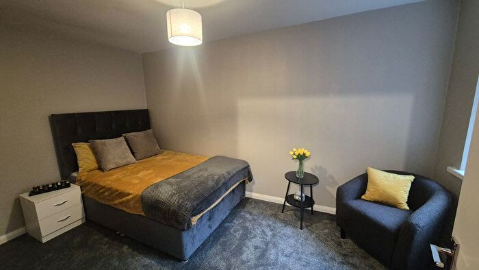 Studio To Rent In D High Town Road, Luton, LU2