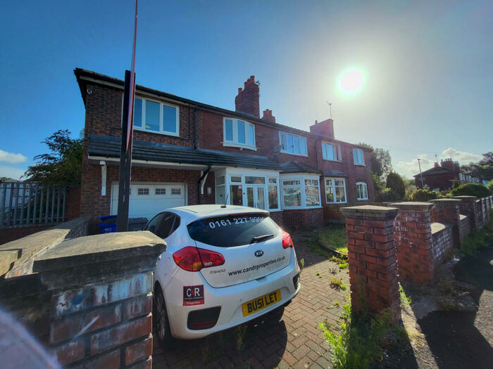 5 Bedroom Semi-Detached House To Rent In Nell Lane, Chorlton, Manchester, M21