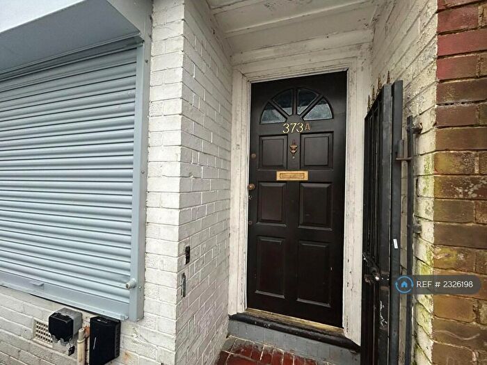 2 Bedroom Flat To Rent In Victoria Avenue, Manchester, M9