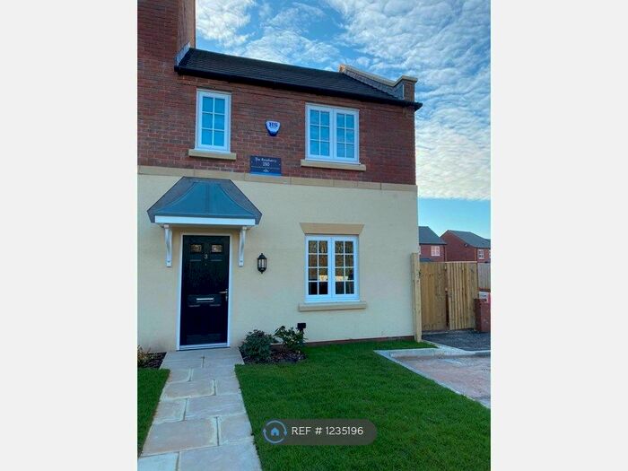 2 Bedroom Maisonette To Rent In Ryall Court, Winnington CW8