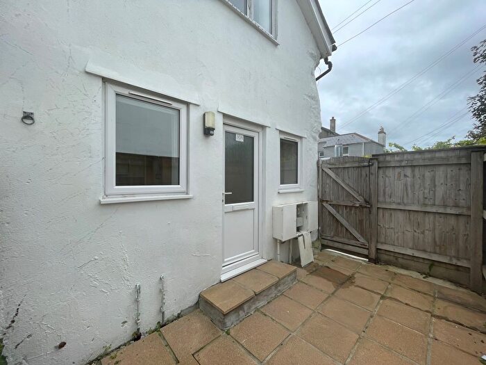1 Bedroom Property To Rent In Fore Street, Redruth, TR15
