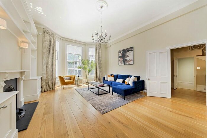 4 Bedroom Flat To Rent In Phillimore Place, Kensington, London, W8