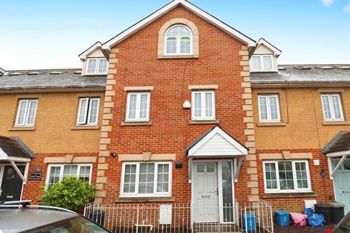 3 Bedroom Town House For Sale In Tintern Street, Cardiff, CF5