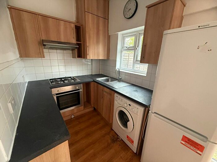 2 Bedroom End Of Terrace House To Rent In Broomstick Hall Road, Waltham Abbey, Essex, EN9