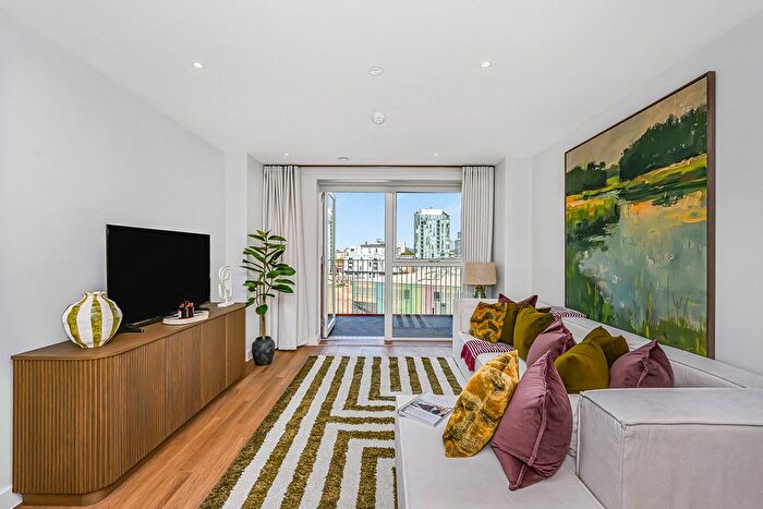 3 Bedroom Flat For Sale In Norman Road, Greenwich, SE10