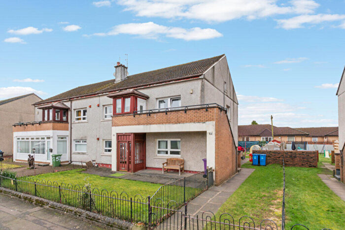 3 Bedroom Flat For Sale In Dornal Avenue, Yoker, G13