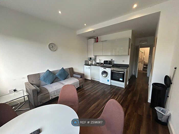 1 Bedroom Flat To Rent In Finchley Road, London, NW11