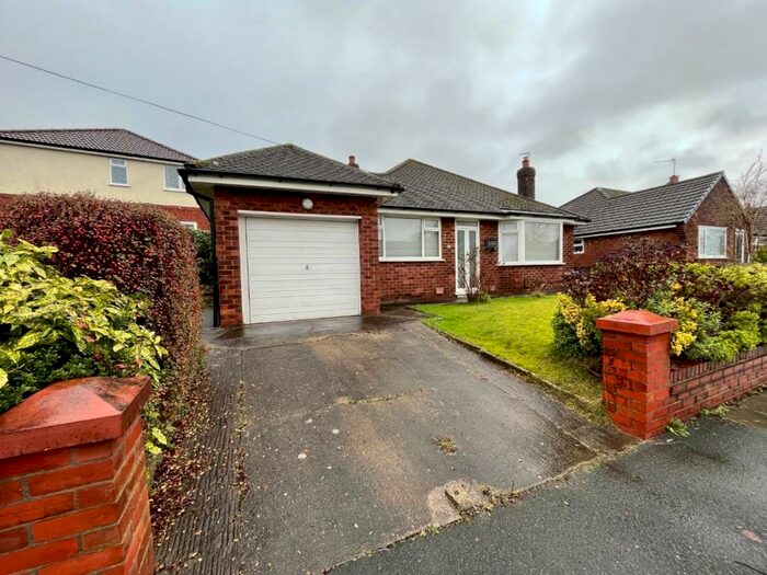 3 Bedroom Detached Bungalow To Rent In Cunningham Drive, Unsworth, BL9