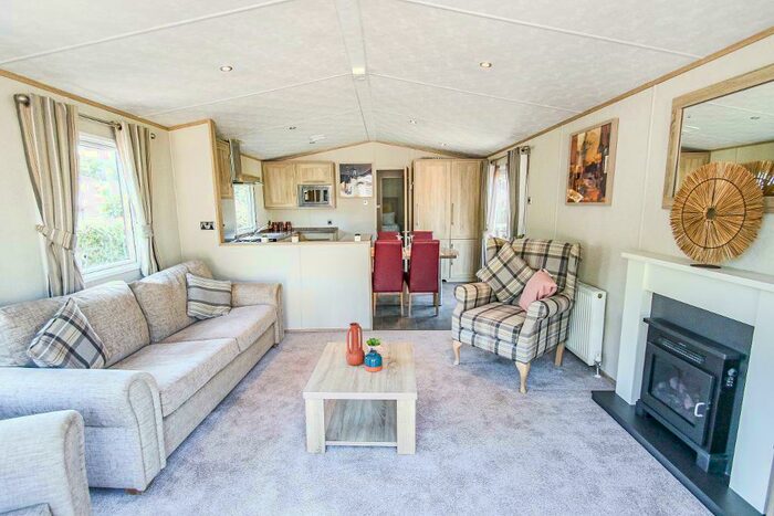 2 Bedroom Mobile Home For Sale In Brooklyn Holiday Park, Gravel Lane, Banks, Southport, PR9