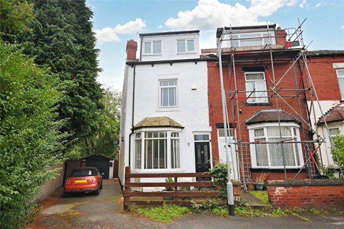 4 Bedroom End Of Terrace House To Rent In Haigh View, Rothwell, Leeds, West Yorkshire, LS26