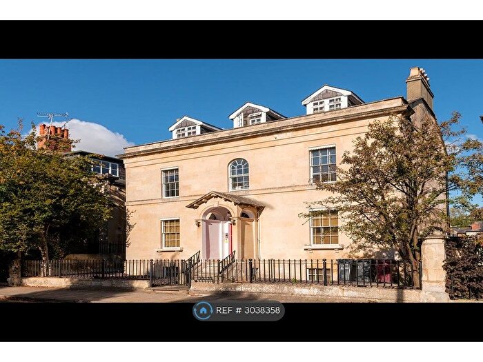 Studio To Rent In Eldon Square, Reading, RG1