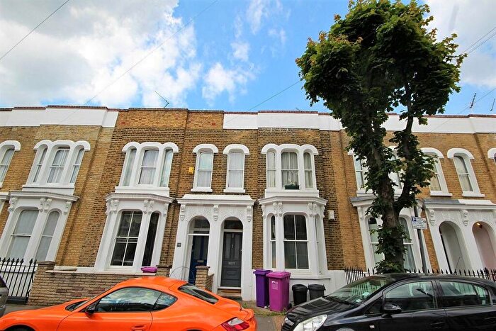 3 Bedroom Terraced House To Rent In Antill Road, Bow, E3