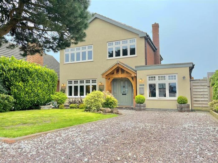 3 Bedroom Detached House For Sale In Forest Close, Annesley Woodhouse, NG17