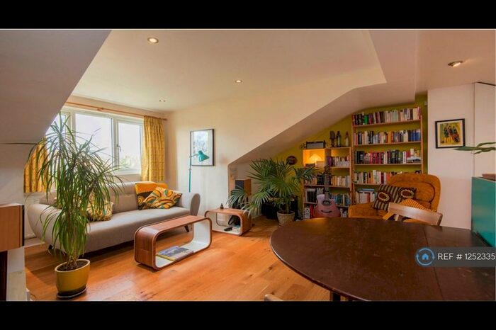 1 Bedroom Flat To Rent In Goulton Road, London, E5