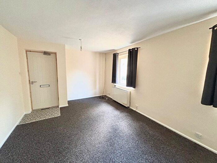 1 Bedroom Property To Rent In Emerton Gardens, Milton Keynes, MK11