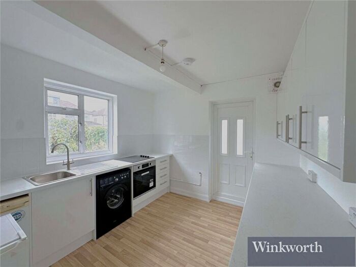 2 Bedroom Apartment To Rent In Ivy Close, Harrow, HA2