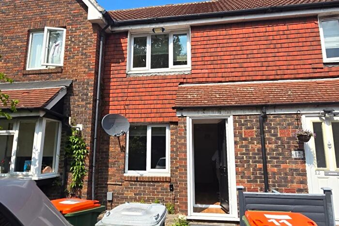 2 Bedroom Semi-Detached House To Rent In Oakley Close, London, E6