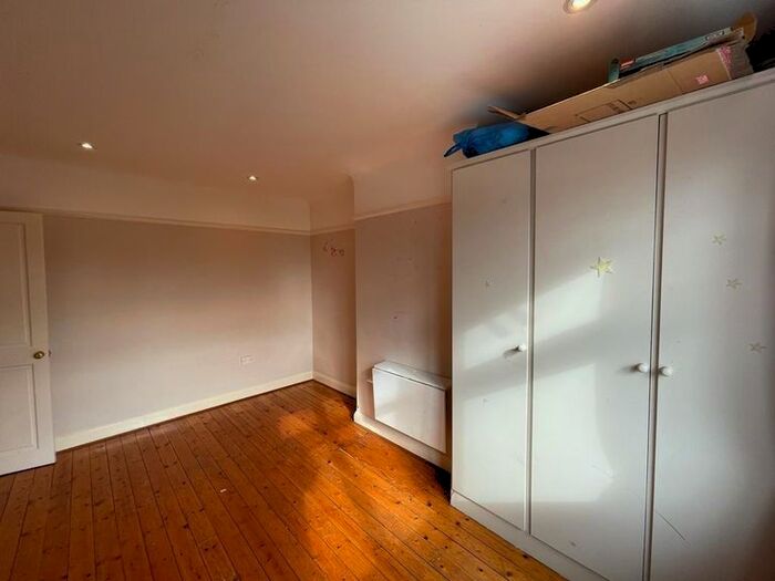 1 Bedroom Flat To Rent In Rayners Lane, Harrow, London, HA5