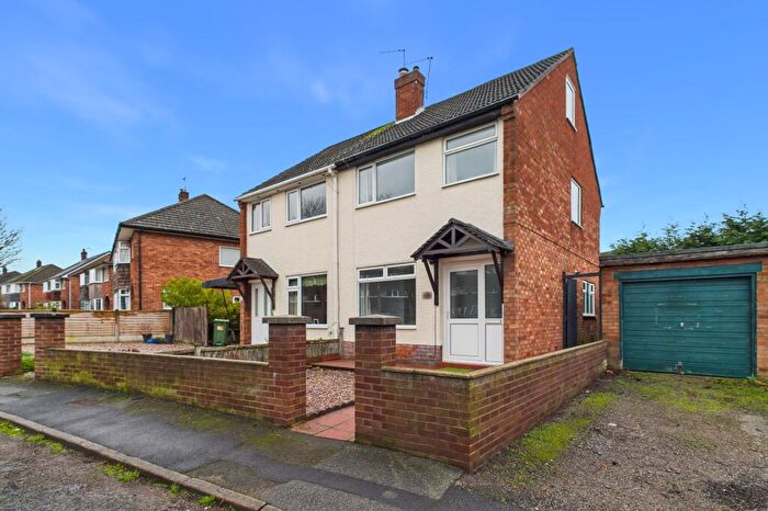 2 Bedroom Semi Detached House For Sale In Mannings Lane South, Chester, CH2