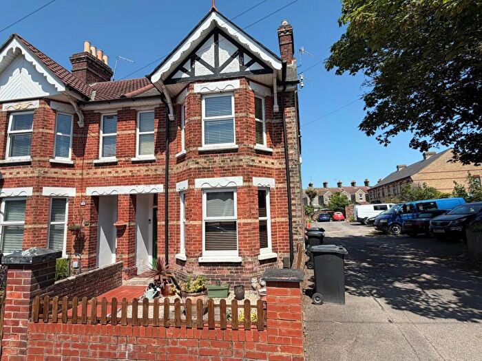 2 Bedroom Apartment To Rent In Kingston Road, Heckford, Poole, BH15