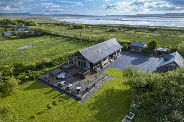 5 Bedroom Detached House For Sale In Malltraeth, Bodorgan, LL62