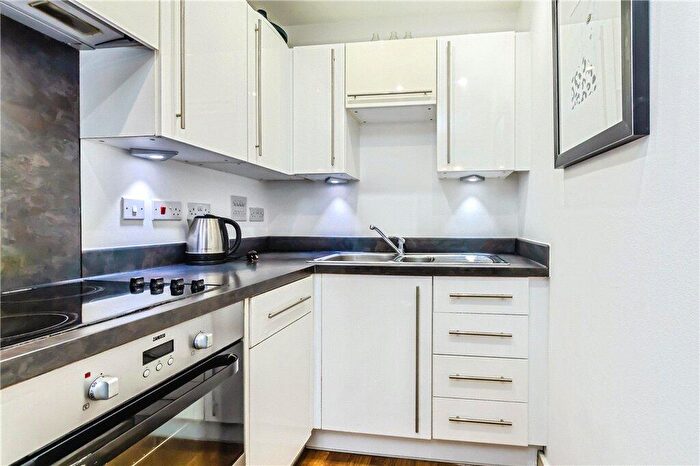 1 Bedroom Flat For Sale In Whitestone Way, Croydon, CR0