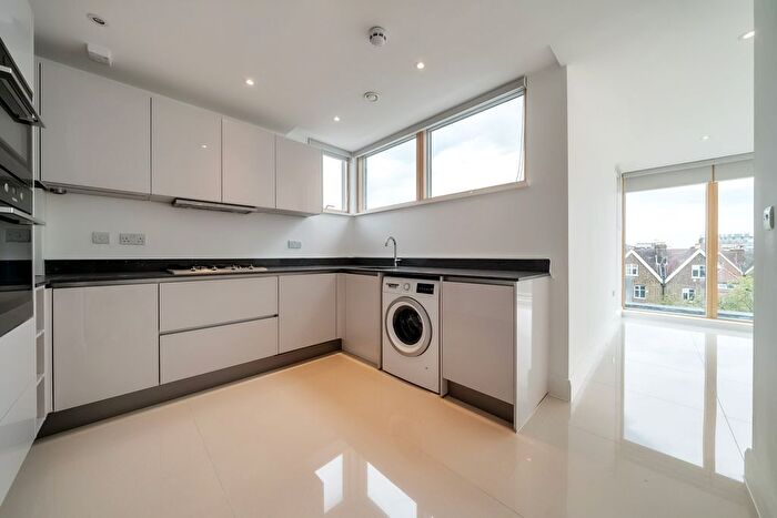 1 Bedroom Flat To Rent In Cranbrook Road, Wimbledon, London, SW19