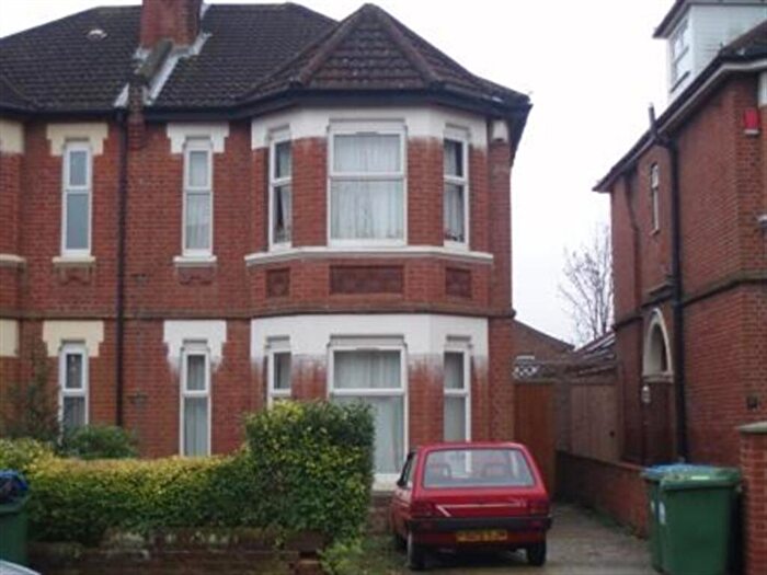 6 Bedroom House To Rent In Alma Road, Portswood, Southampton, SO14