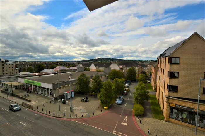 2 Bedroom Flat To Rent In Dalry Road, Edinburgh, EH11