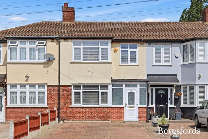 3 Bedroom Terraced House For Sale In Valentines Way, Rush Green, RM7