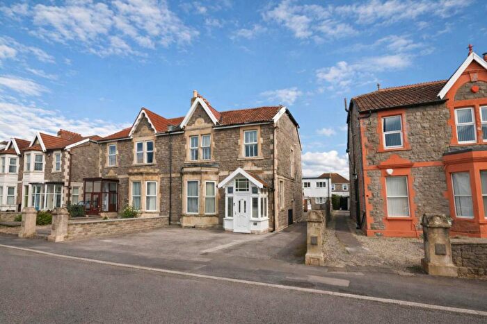 2 Bedroom Flat For Sale In Ashcombe Road, Weston-super-Mare, BS23