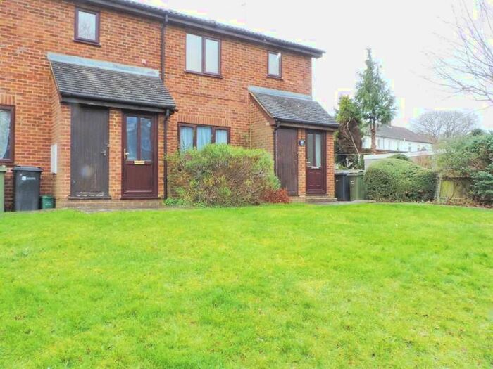 1 Bedroom Property To Rent In Grange Rd Guildford, GU2