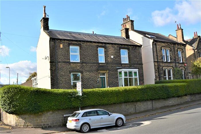 4 Bedroom Detached House To Rent In Southgate, Honley, Holmfirth, HD9