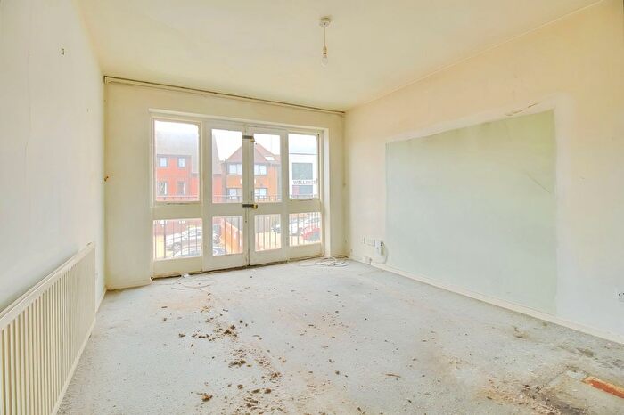 1 Bedroom Flat For Sale In Marie Davis Court, Reading, RG1
