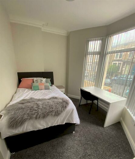 6 Bedroom Private Hall To Rent In Blades Street, Lancaster, LA1