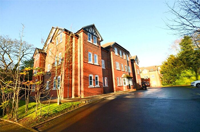 2 Bedroom Apartment To Rent In Pencarrow Close, Mersey Road, Didsbury, Manchester, M20