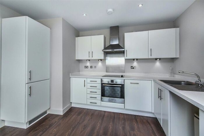 1 Bedroom Apartment To Rent In Meath Crescent, Bethnal Green, London, E2