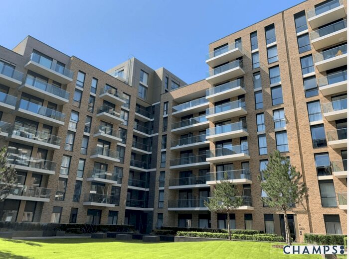 1 Bedroom Flat To Rent In Hamond Court, Queenshurst Square KT2