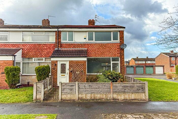 3 Bedroom End Of Terrace House To Rent In Queensway, Davyhulme, Manchester, M41