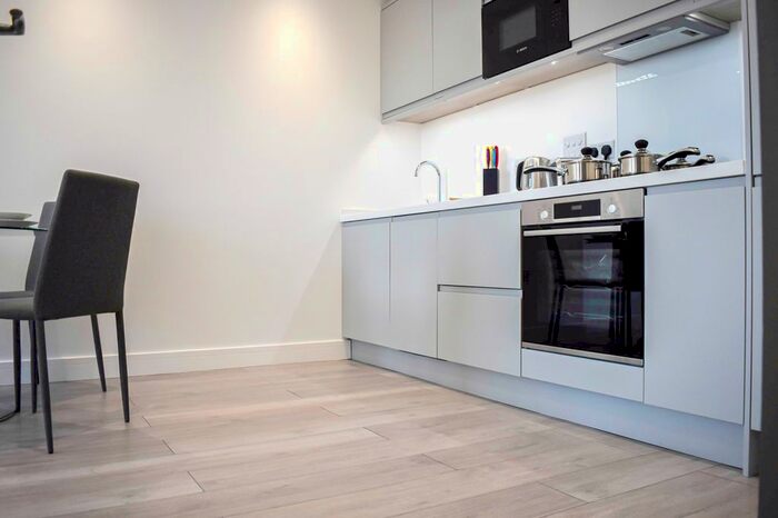 1 Bedroom Flat To Rent In Carlton House, New London Road, Chelmsford, Essex, CM2