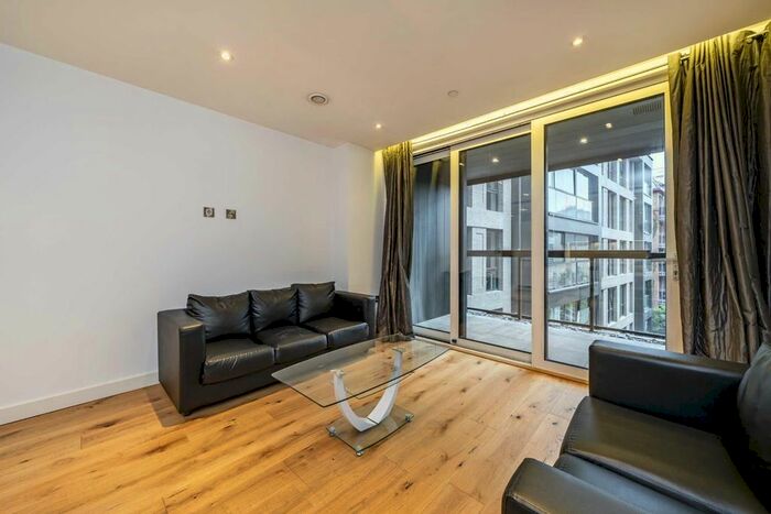 1 Bedroom Flat To Rent In Elizabeth Court, London, SW1P