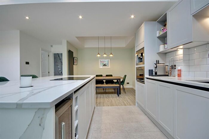 3 Bedroom Semi-detached House For Sale In Carshalton Avenue, Drayton, PO6